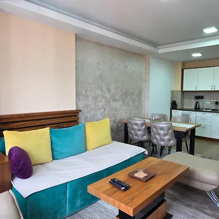 Golden S Апартаменты *